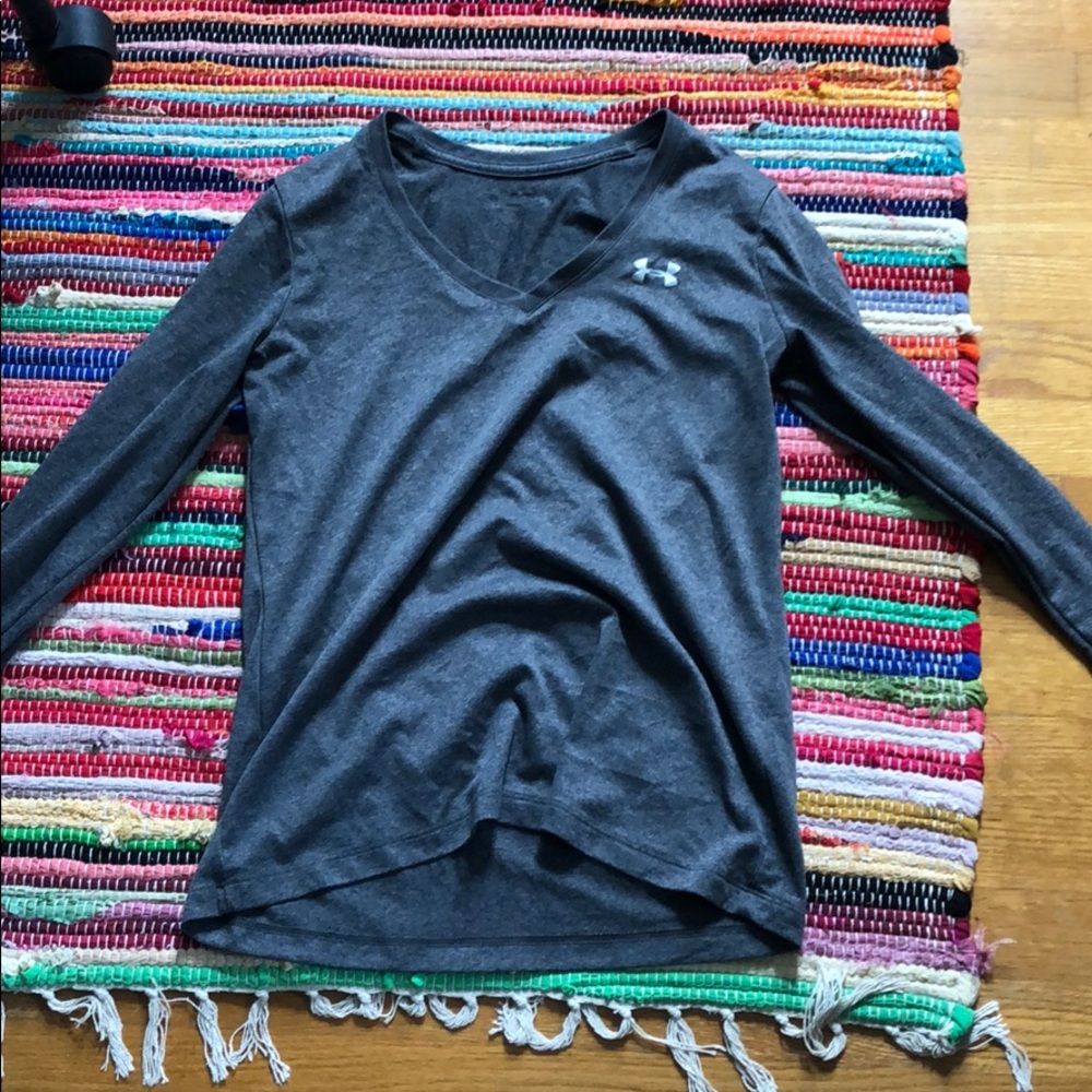 Under Armour v neck long sleeved tee